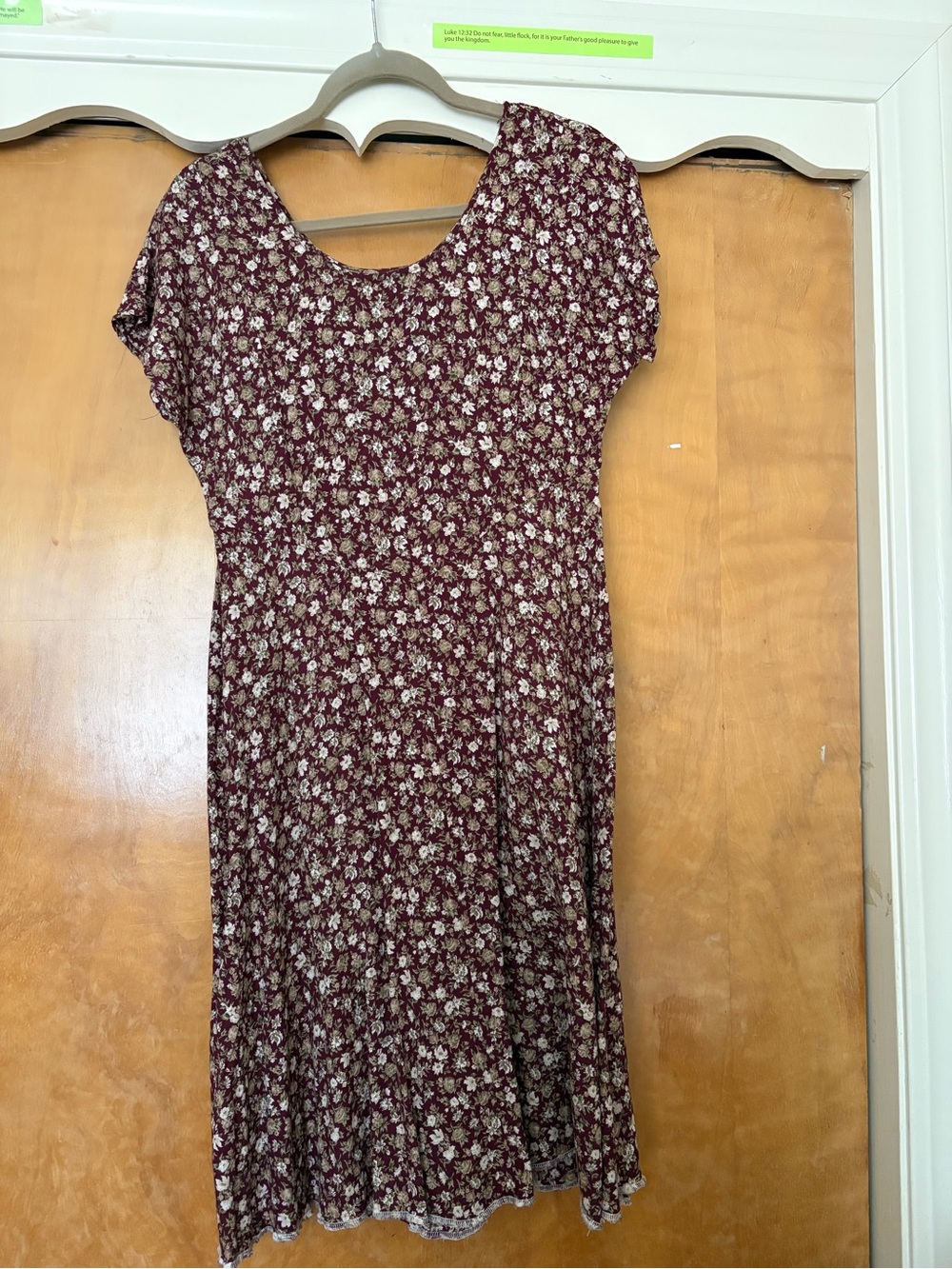 Vintage All that Jazz Burgundy Floral Short-Sleeve Midi Dress
